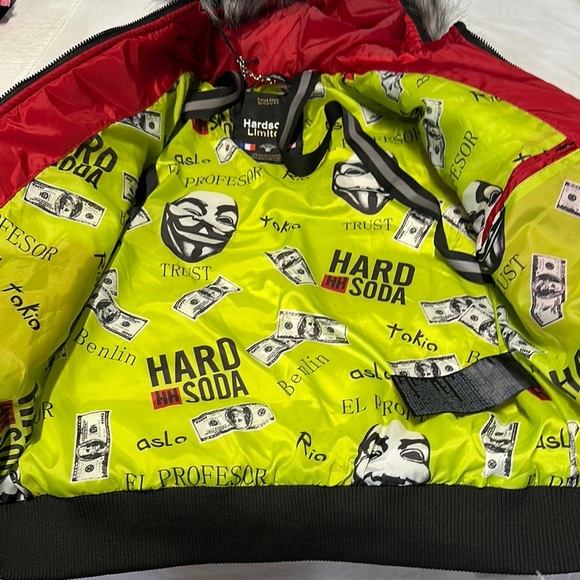 Soda Puffer Jacket Red and Blue with Comic Print - Picture 9 of 16